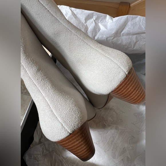 Boots 👢 - Picture 4 of 6